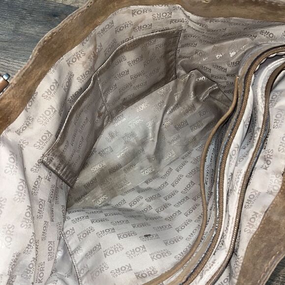 MICHAEL KORS "ASTOR" STUD BROWN LEATHER SUEDE LARGE SHOULDER TOTE MSRP $398 - Picture 5 of 5